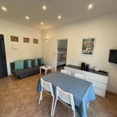 Residence San Paolisa Hyeres Luaran gambar