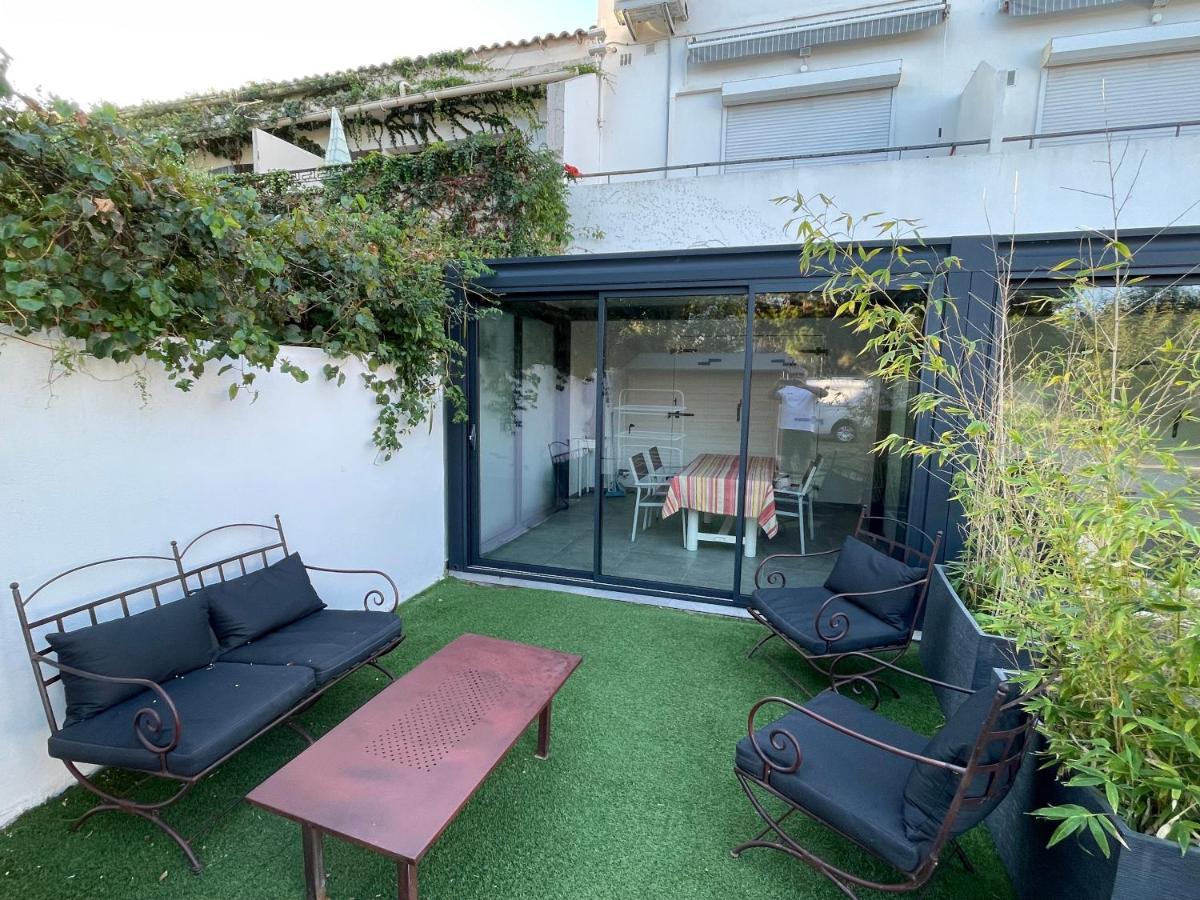 Residence San Paolisa Hyeres Luaran gambar